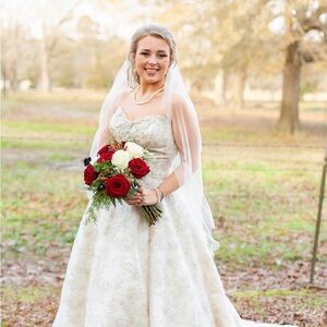 David Tutera Elegant White Lace Wedding Dress